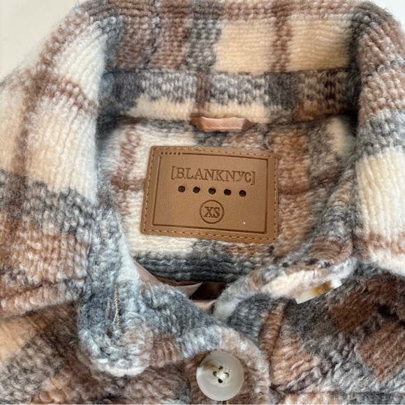 BLANK NYC Jacket Women XS  Beige Wool Blend Plaid Take Note Fringe Cropped - Picture 4 of 10